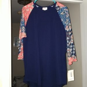 Brand new 2XL Lularoe Randy Tee